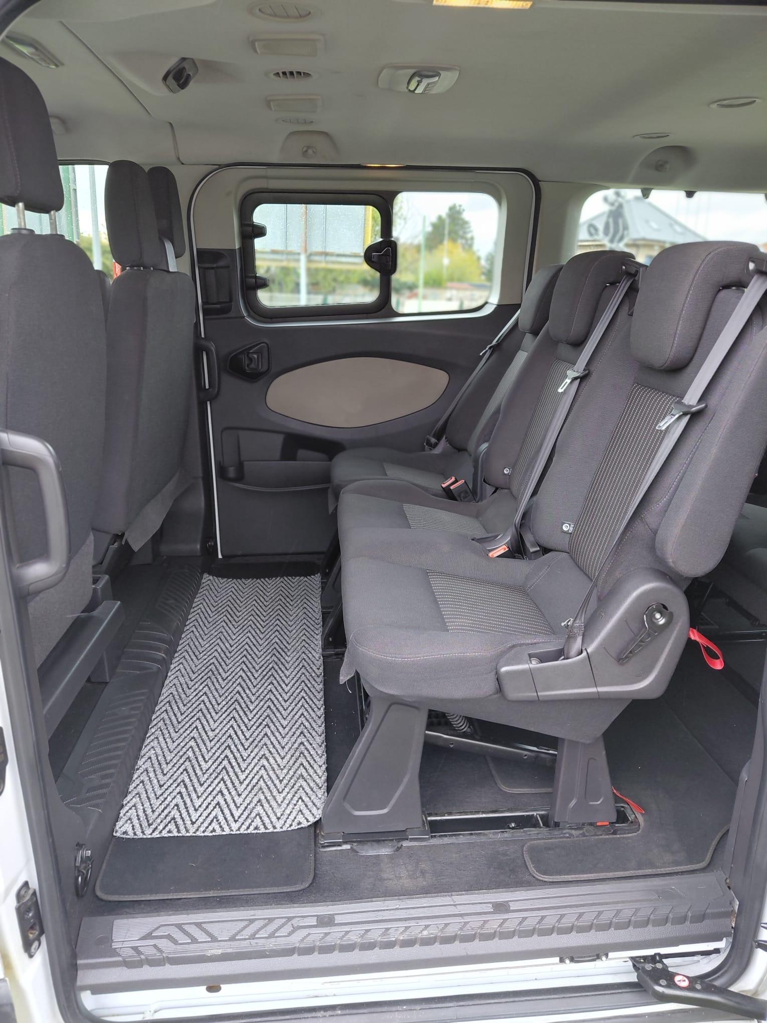 Ford Custom Tourneo