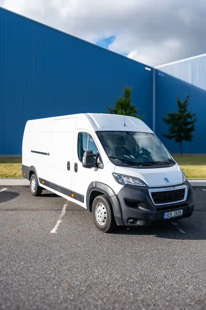 Peugeot Boxer L4H2