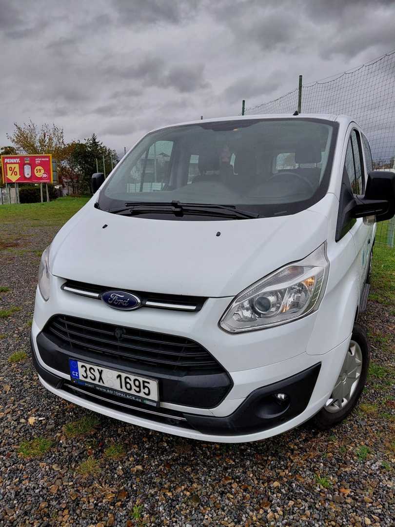 Ford Custom Tourneo