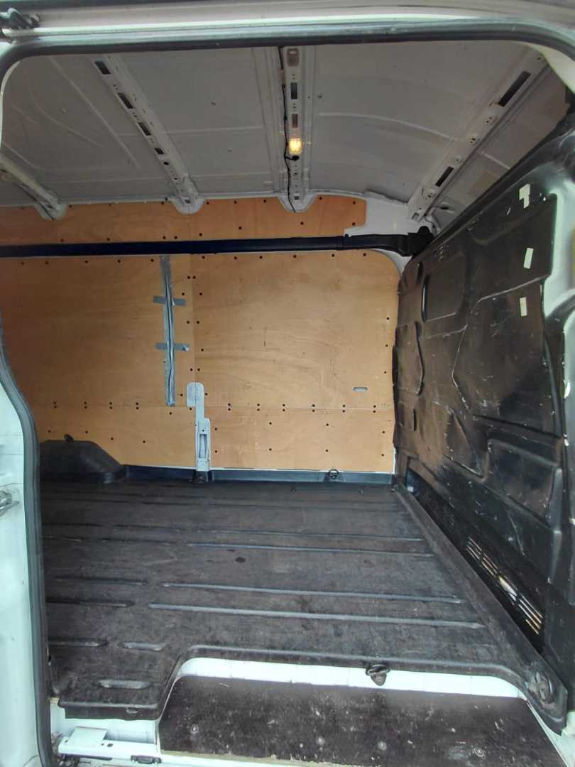 Ford Transit L4H3