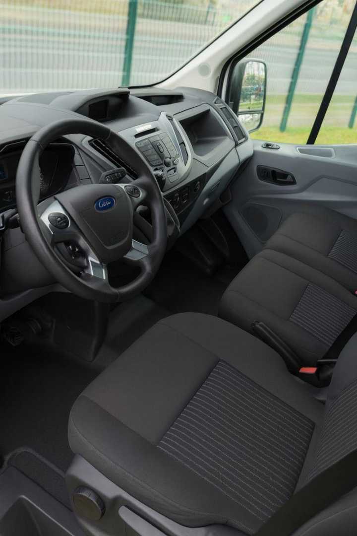 Ford Transit L4H3